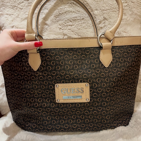 GUESS Monogram Purse - Picture 1 of 4
